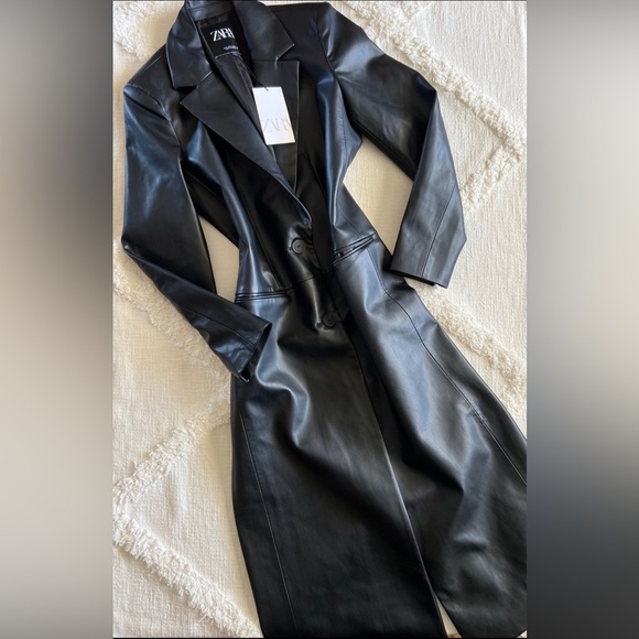 Zara Jackets & Blazers - Zara Women's Black Coat